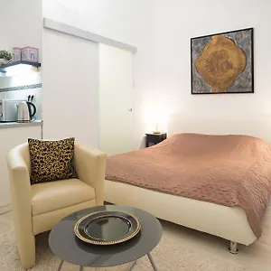 Claudia Apartman Budapest